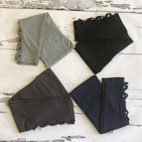 NWT!! Ash Gray Lattice-Hem High Waist Seamless Leggings - Picture 2 of 9